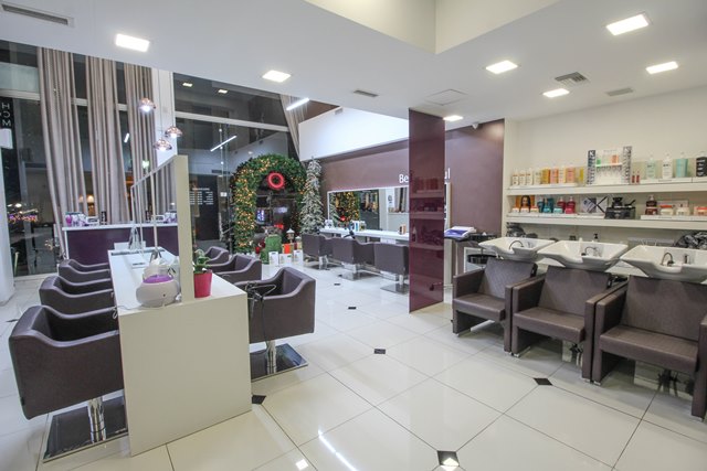 Beauty Bar by Christina Galani: Ο χώρος ομορφιάς στον Πειραιά που